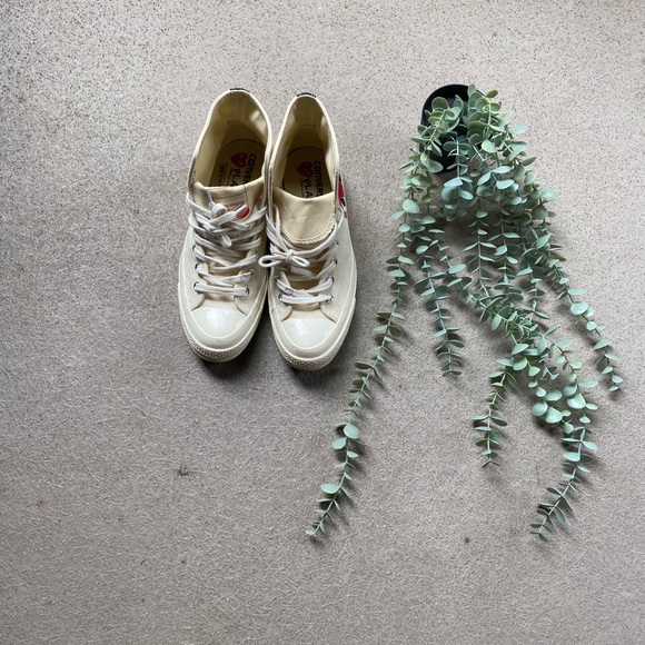 Convers cdg - Picture 2 of 2